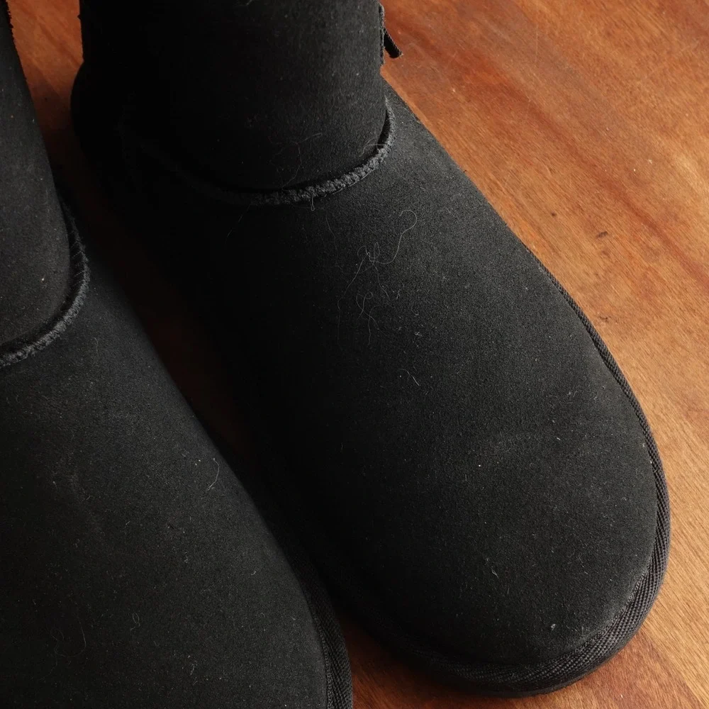UGG Koolaburra Boots Youth SZ 2 BLK Victoria Short Bow Suede Winter Cozy Pull On